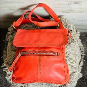 Fossil Coral Leather Crossbody Purse Bag Flap Zip Pocket Adjustable Strap